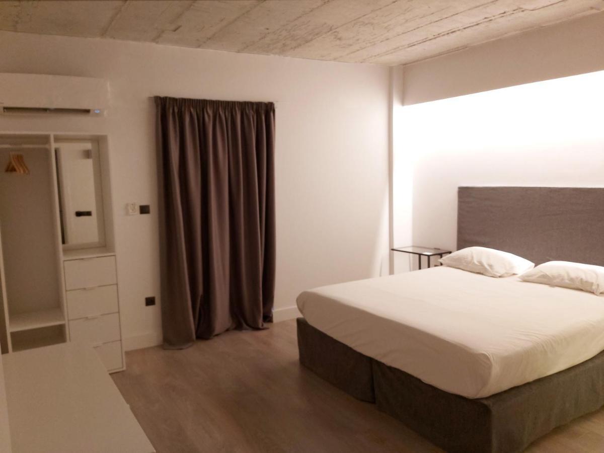 The Link Athens Apartment ภายนอก รูปภาพ